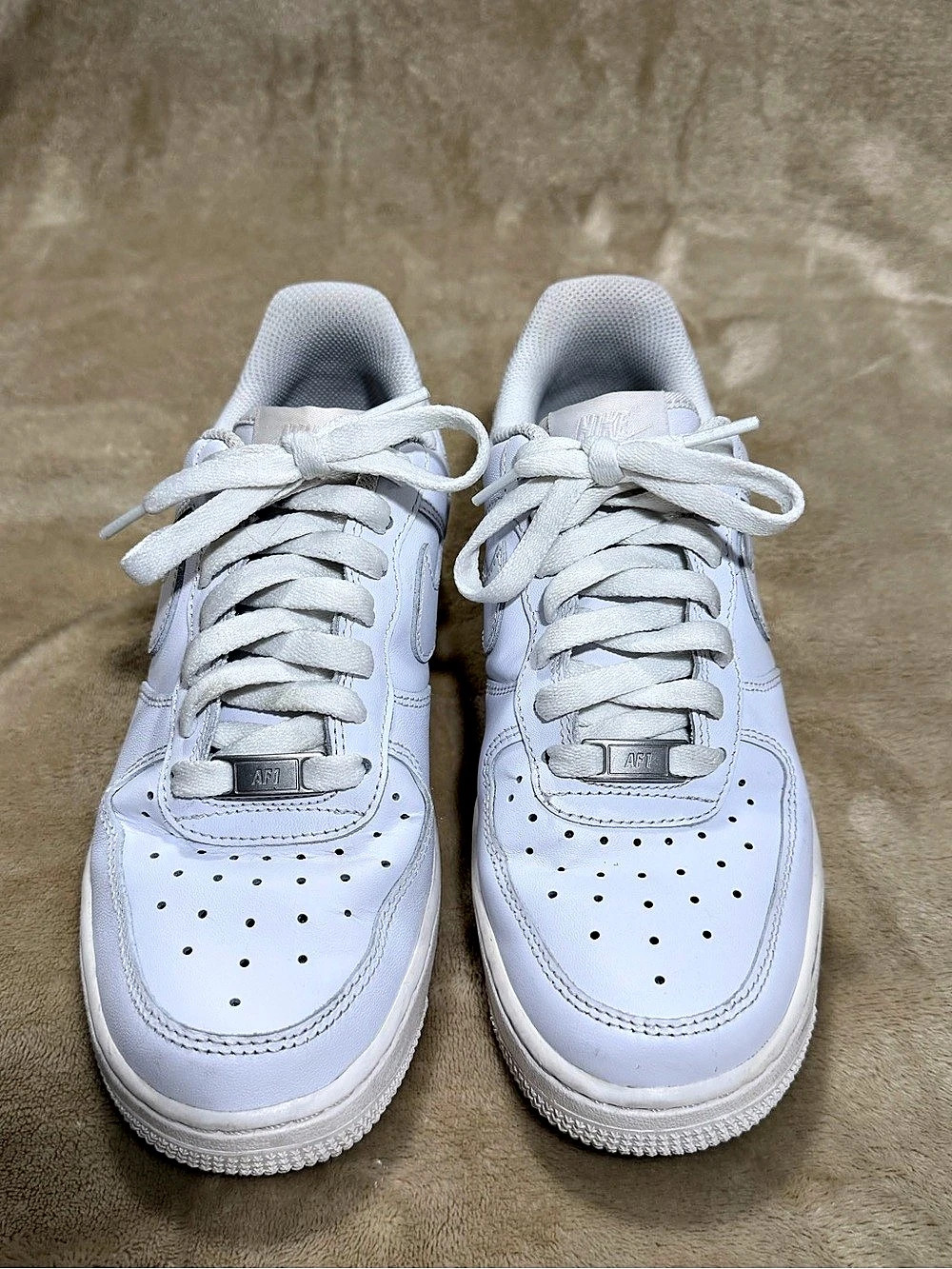 Nike Air Force 1 White Sneakers US 7.5